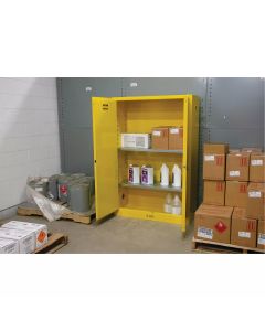 Armoire pour produits inflammables, 45 gal., 2 Porte(s), 43" La x 65" h x 18" p 