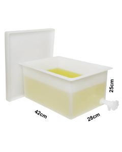 SP BEL-ART HEAVY DUTY POLYETHYLENE RECTANGULAR TANK WITH TOP FLANGES AND FAUCET; 16.5 X 11 X 10 IN.